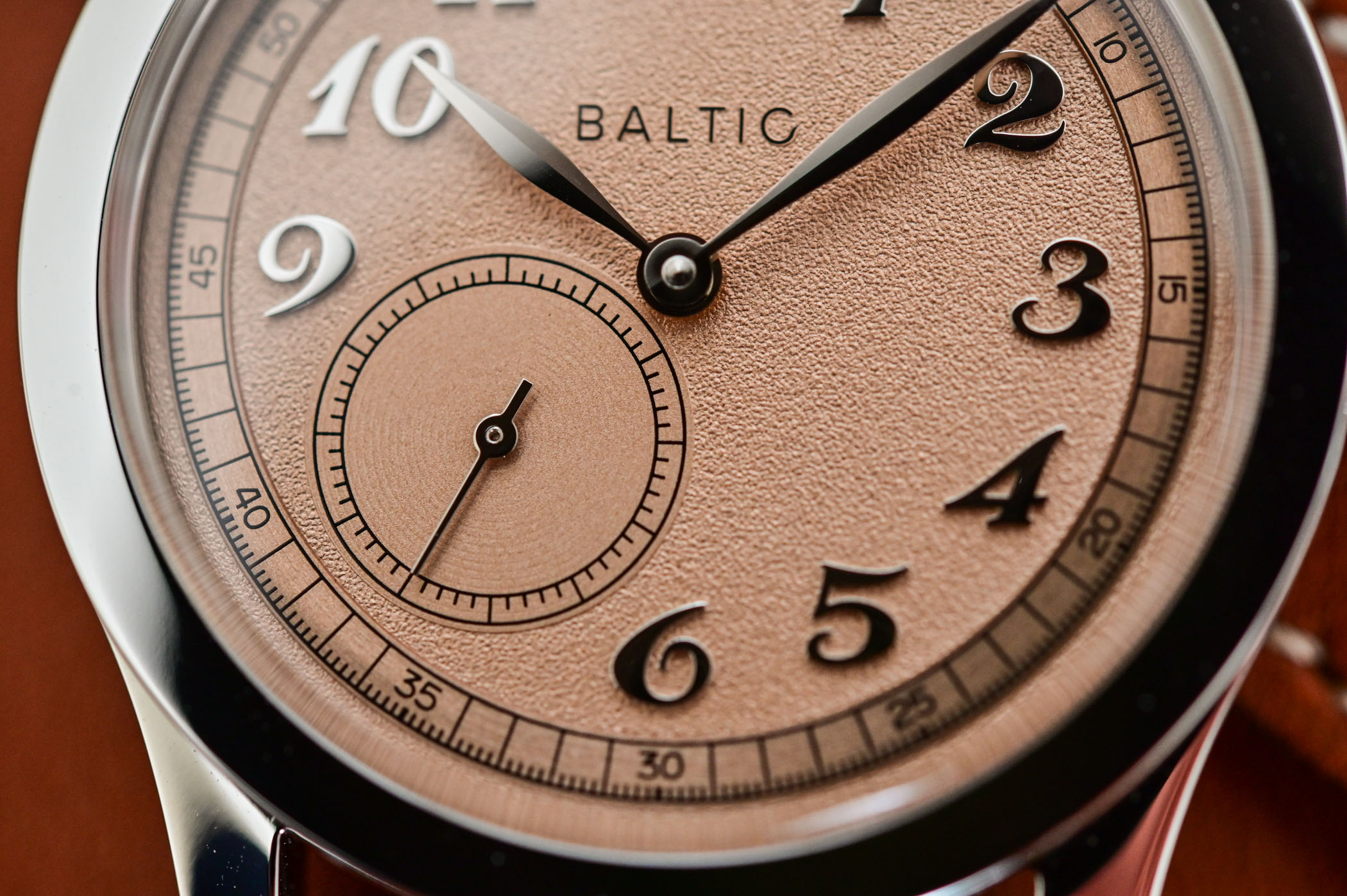 Baltic MR01 Salmon Accessible Calatrava-style Micro Rotor Watch