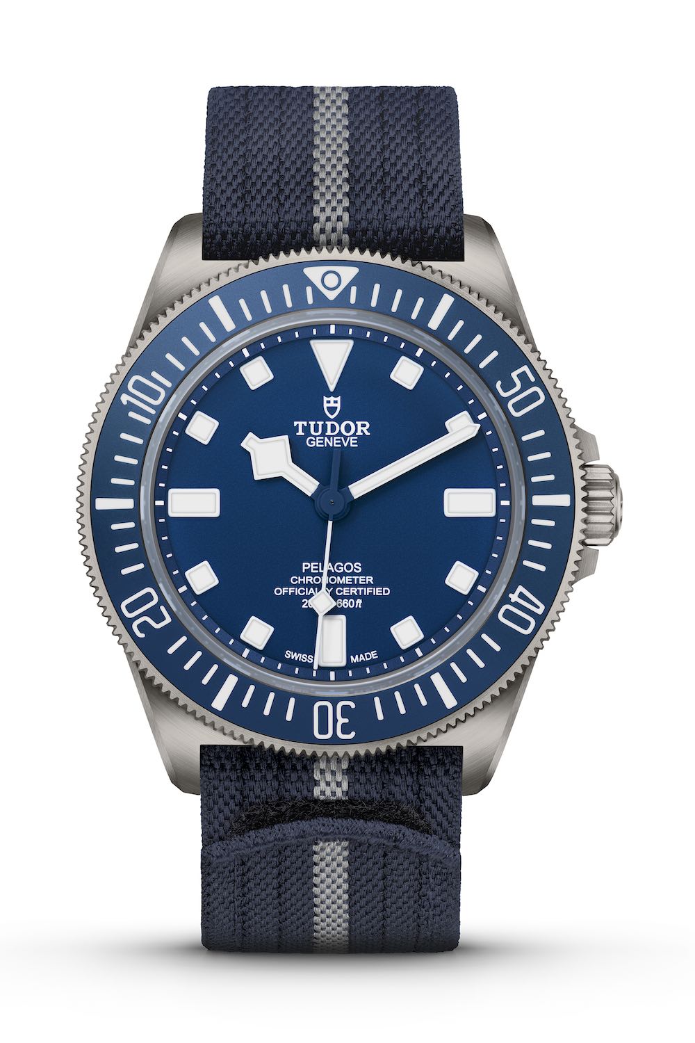 Tudor Pelagos FXD Marine Nationale_M25707B.21-0001_blue_fabric_blue_FF_RVB
