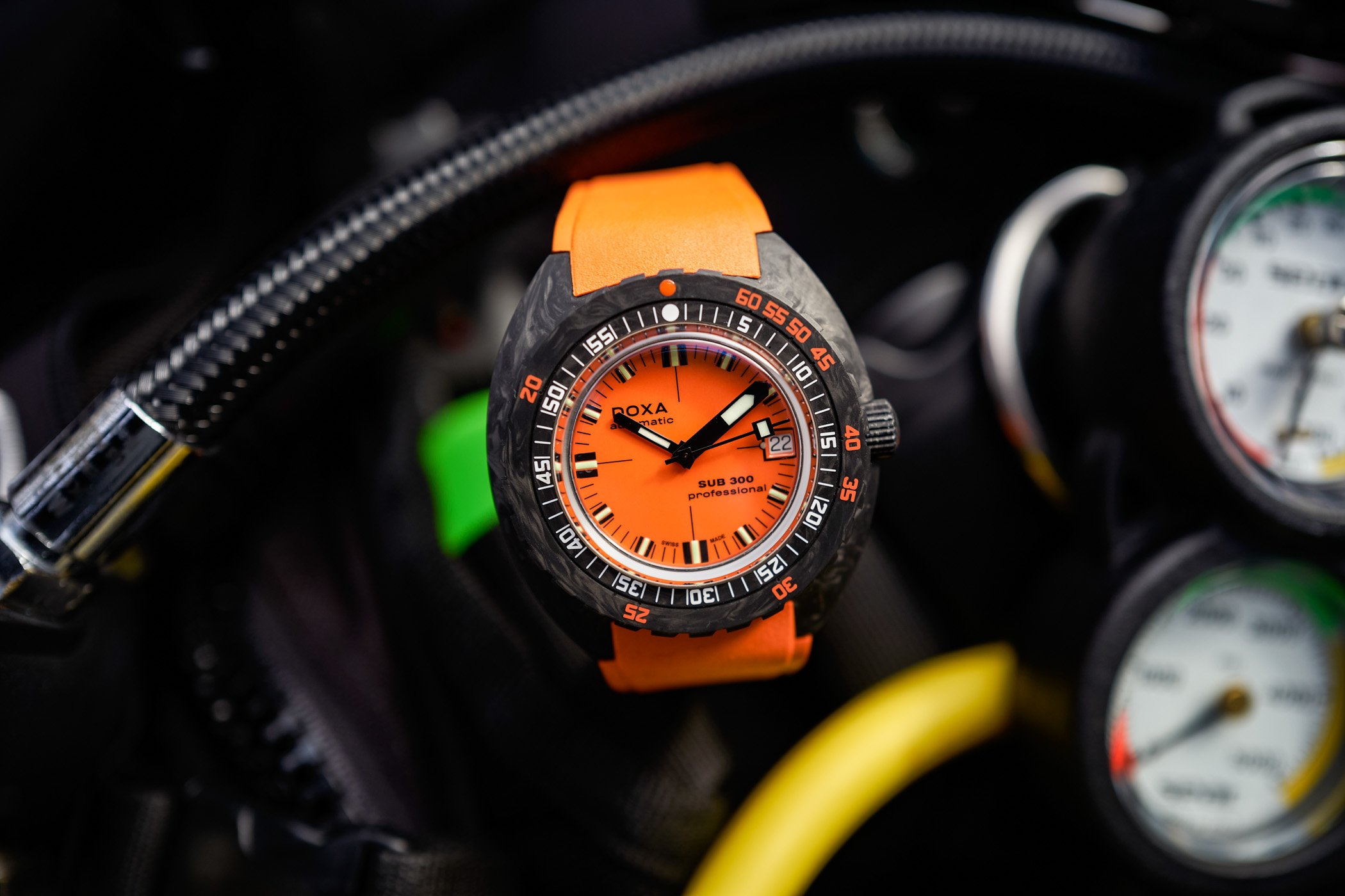 Doxa SUB 300 Carbon Professional Orange - Dive watch review