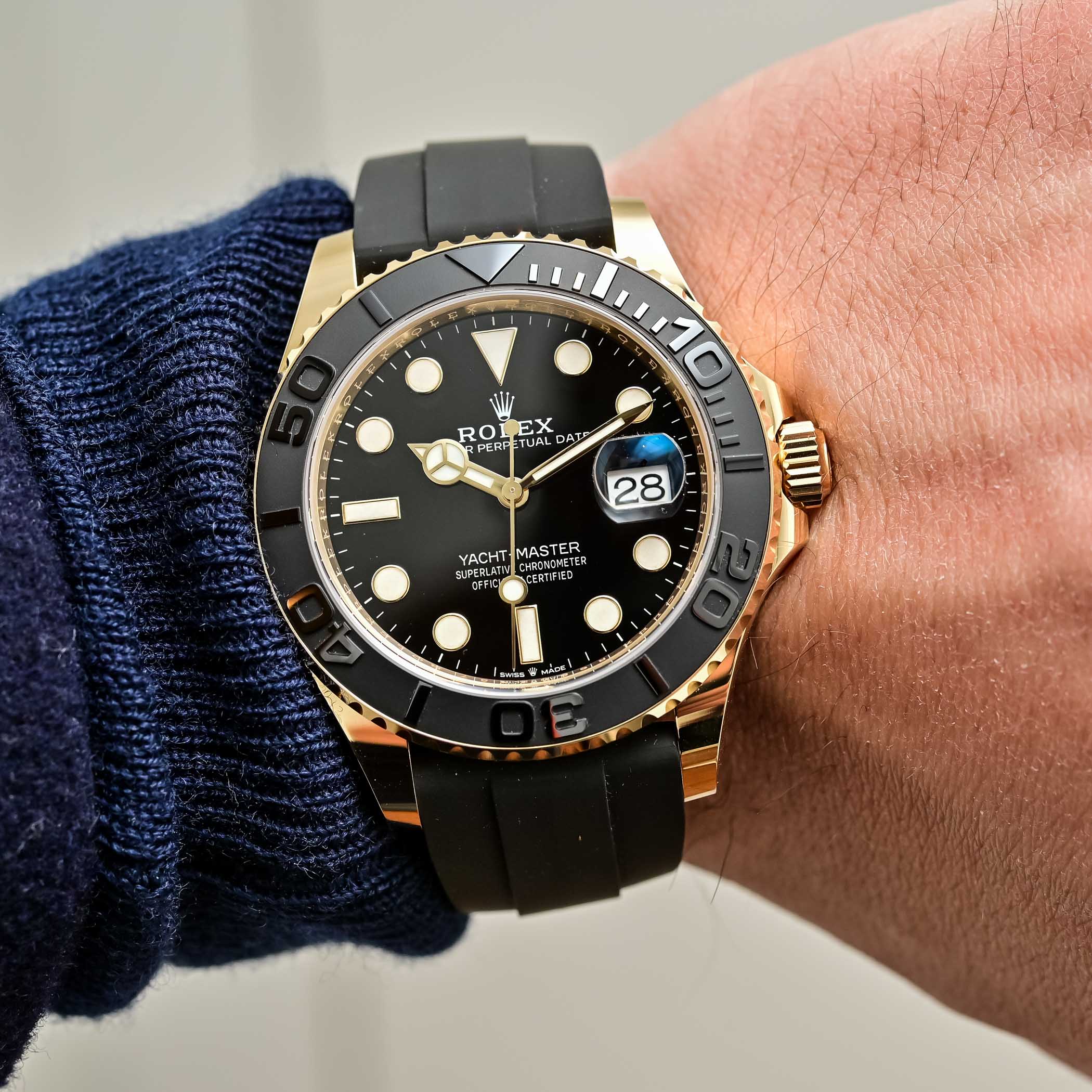 Rolex Yacht-Master 42 Yellow Gold 226658 - hands-on - 3