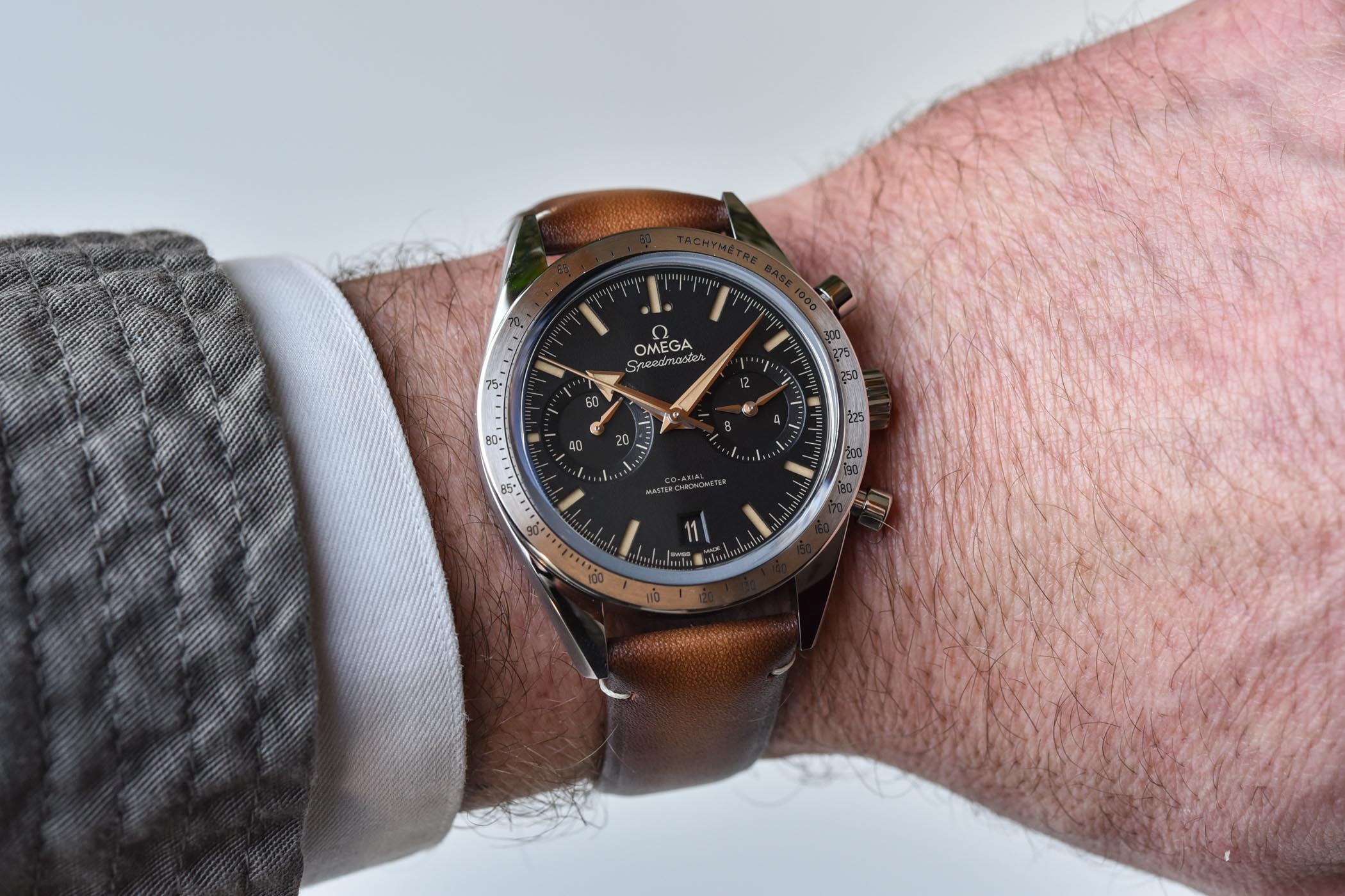 Omega Speedmaster 57 Chronograph Hand-Wound 40.5mm 332.12.41.51.01.001 - review - 7