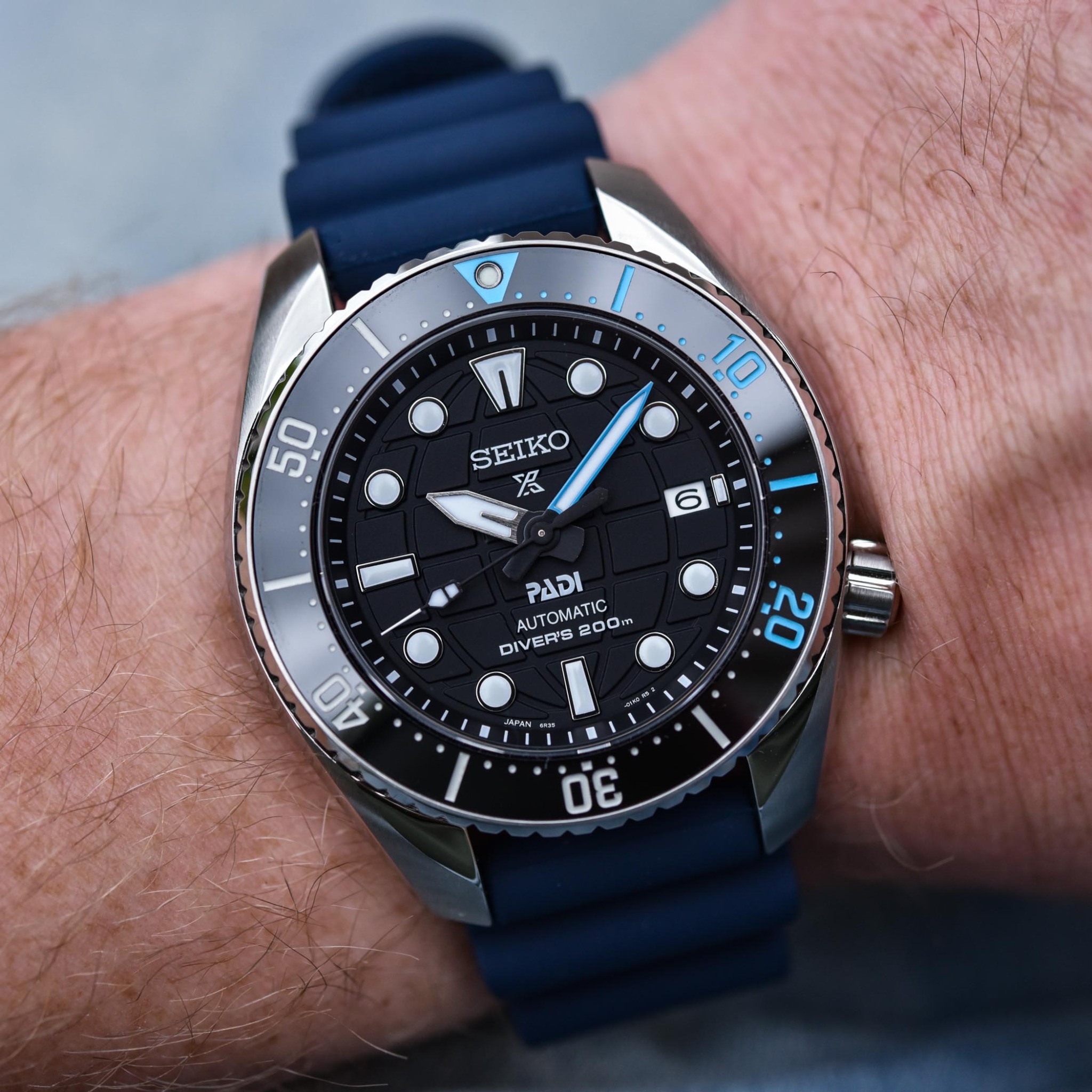 Hands-On - The New Seiko Sumo PADI Edition SPB325J1 (Specs & Price)