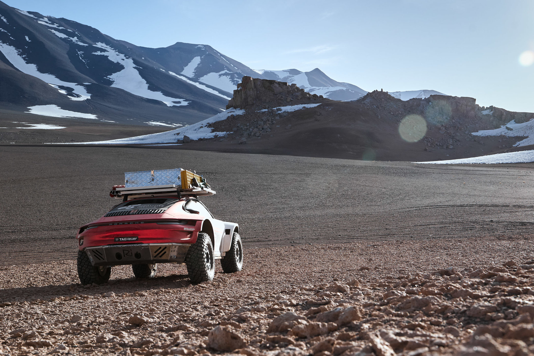 Porsche 911 Carrera 4S Ojos des Salado volcano expedition 8