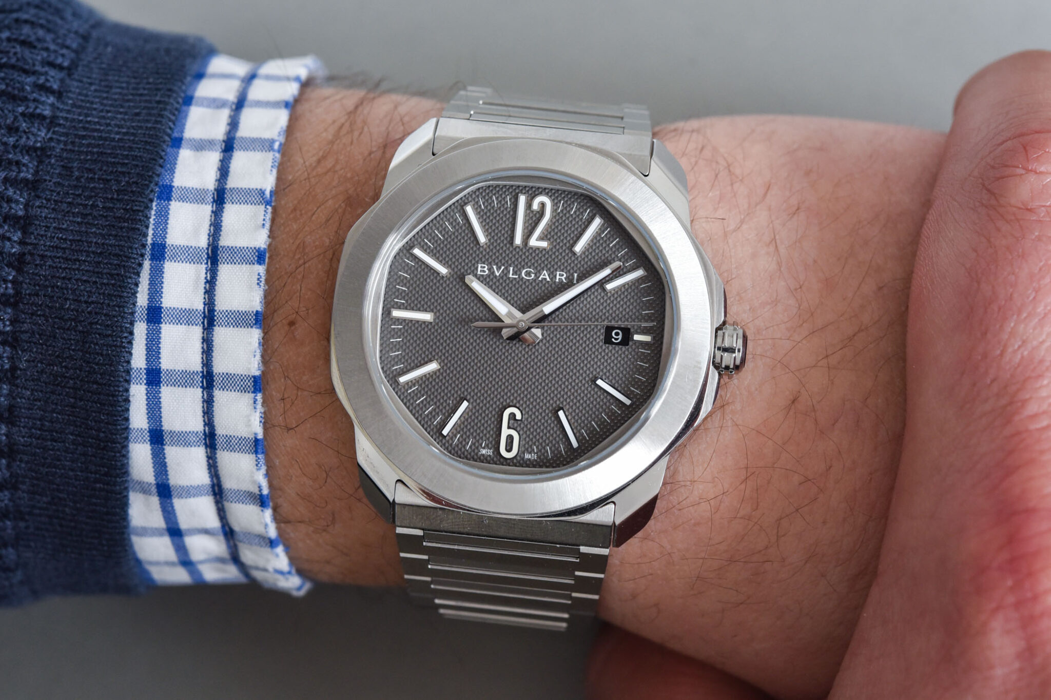 Hands-On With The New, Redesigned Bulgari Octo Roma Automatic