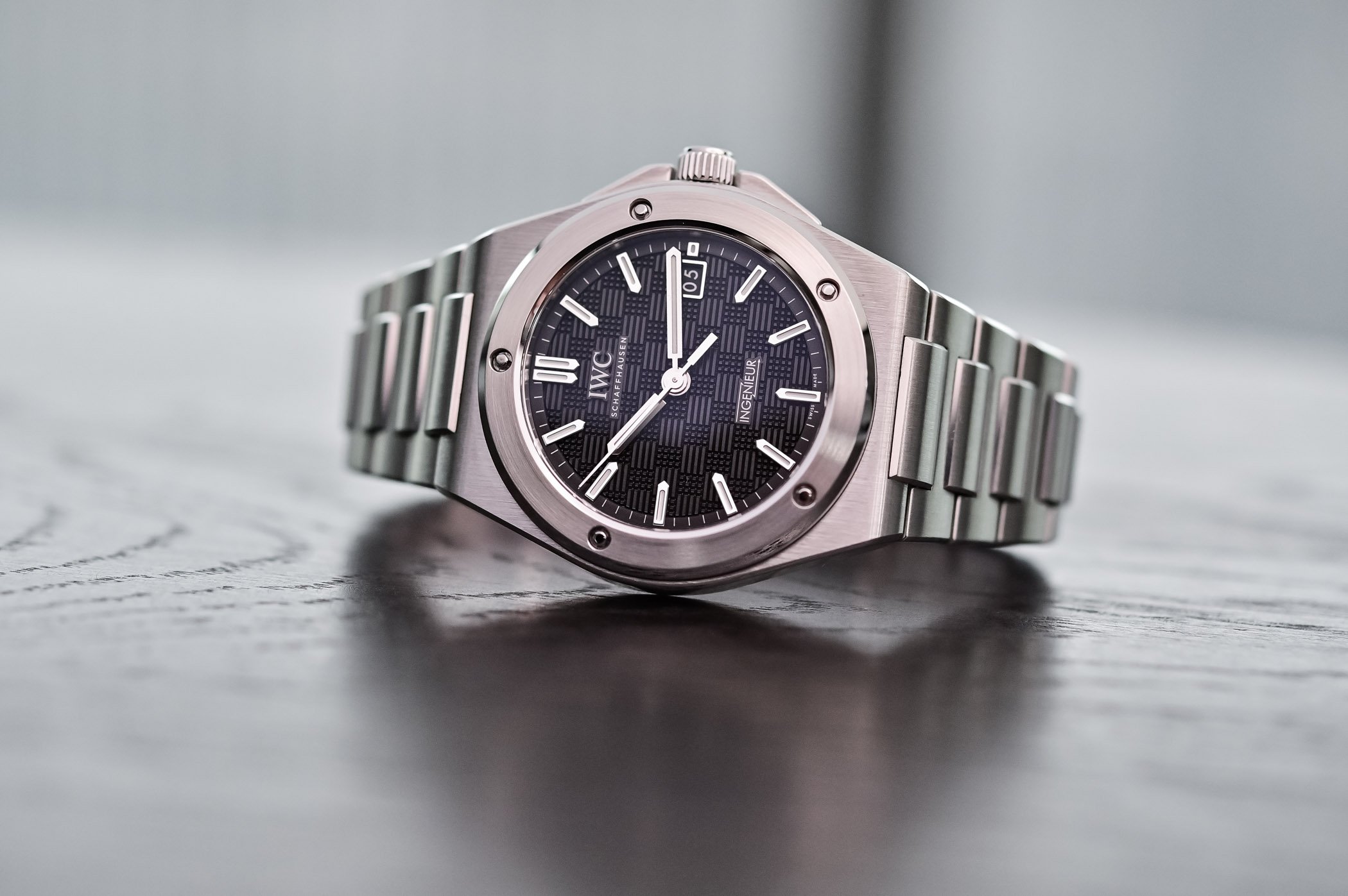 HandsOn The New IWC Ingenieur Automatic 40 Is Back To Genta's