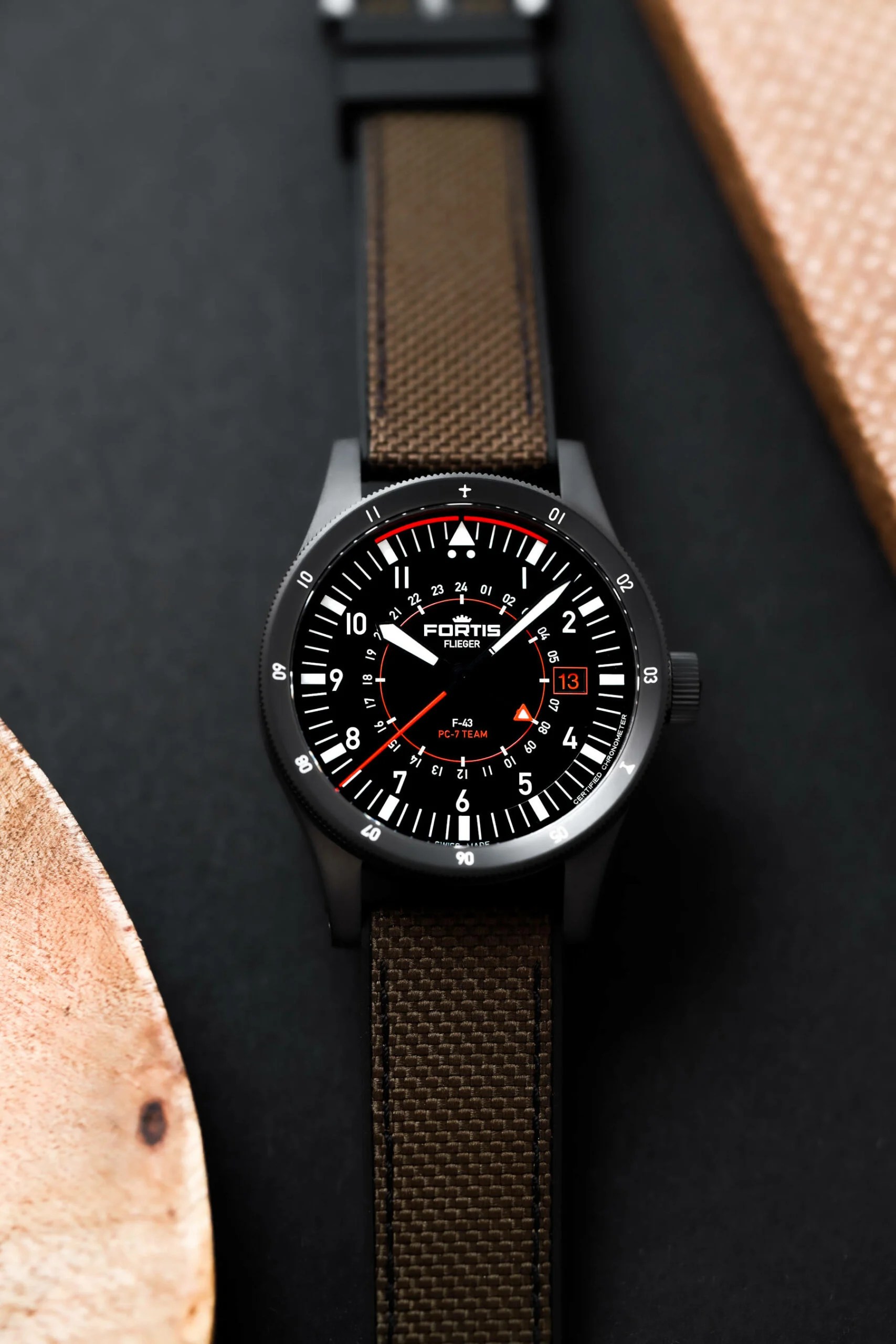 Fortis Flieger F-43 Triple-GMT PC-7 TEAM Limited Edition - 8