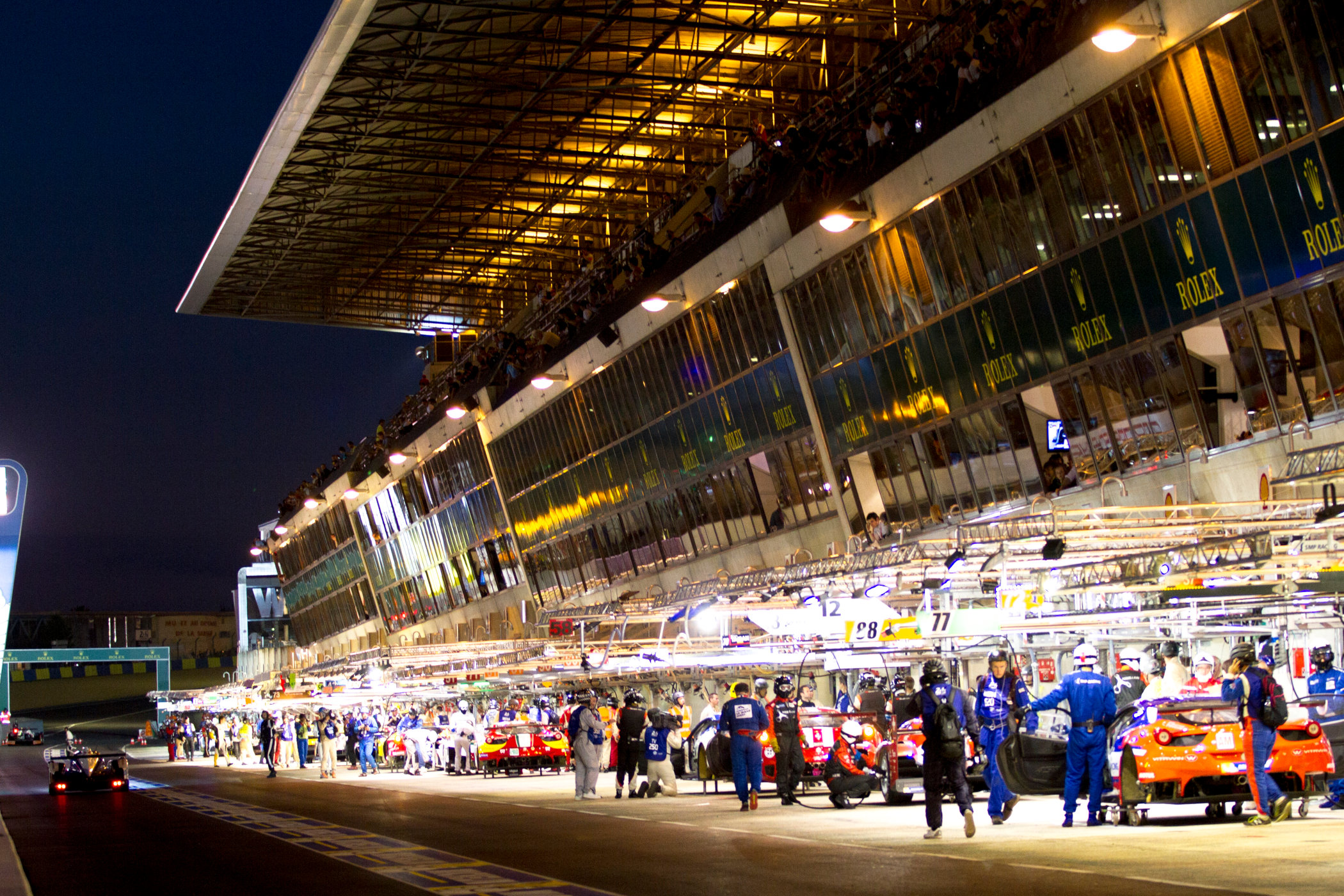 Night in the pit lane at the 24 Heures du Mans 2014