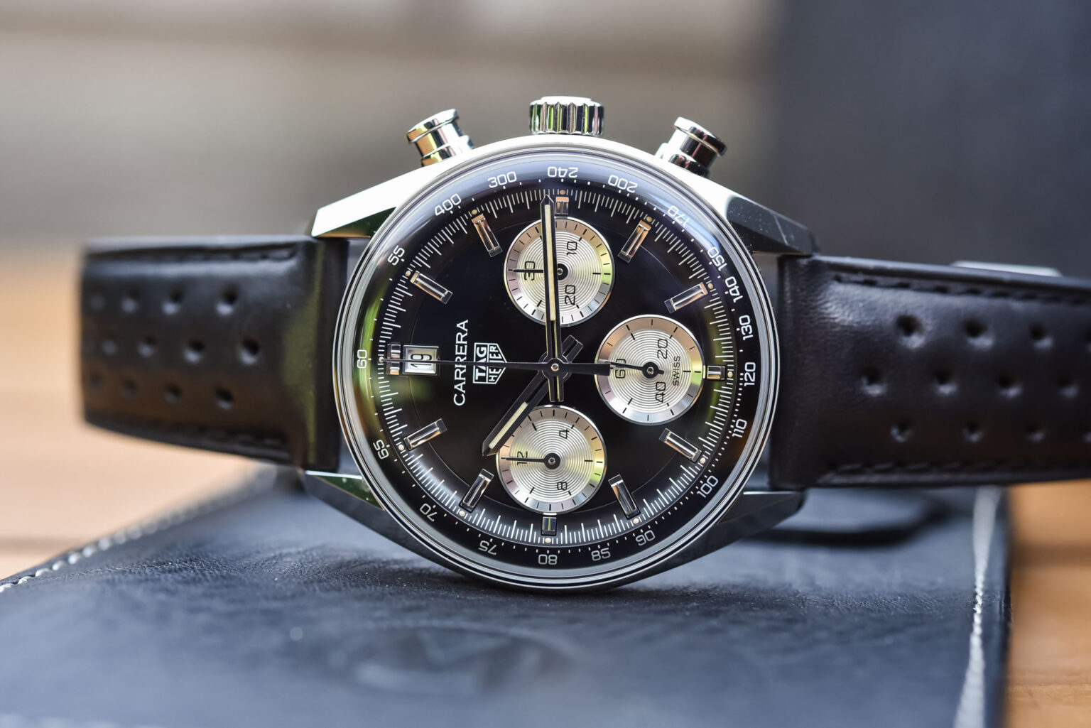 Video Review: The TAG Heuer Carrera Glassbox Chronograph 39mm Black Dial