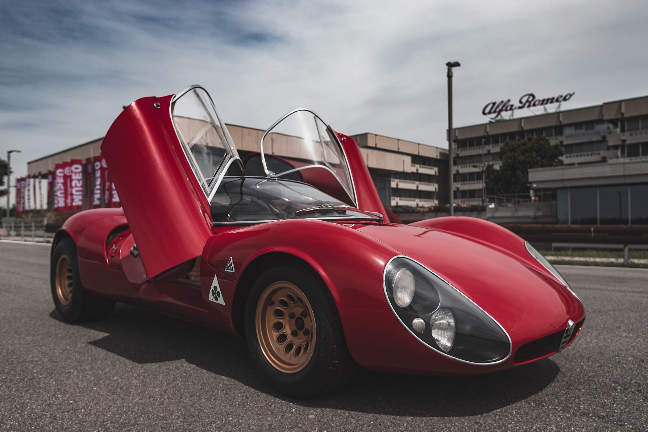 1967 Alfa Romeo Tipo 33 Stradale - 2