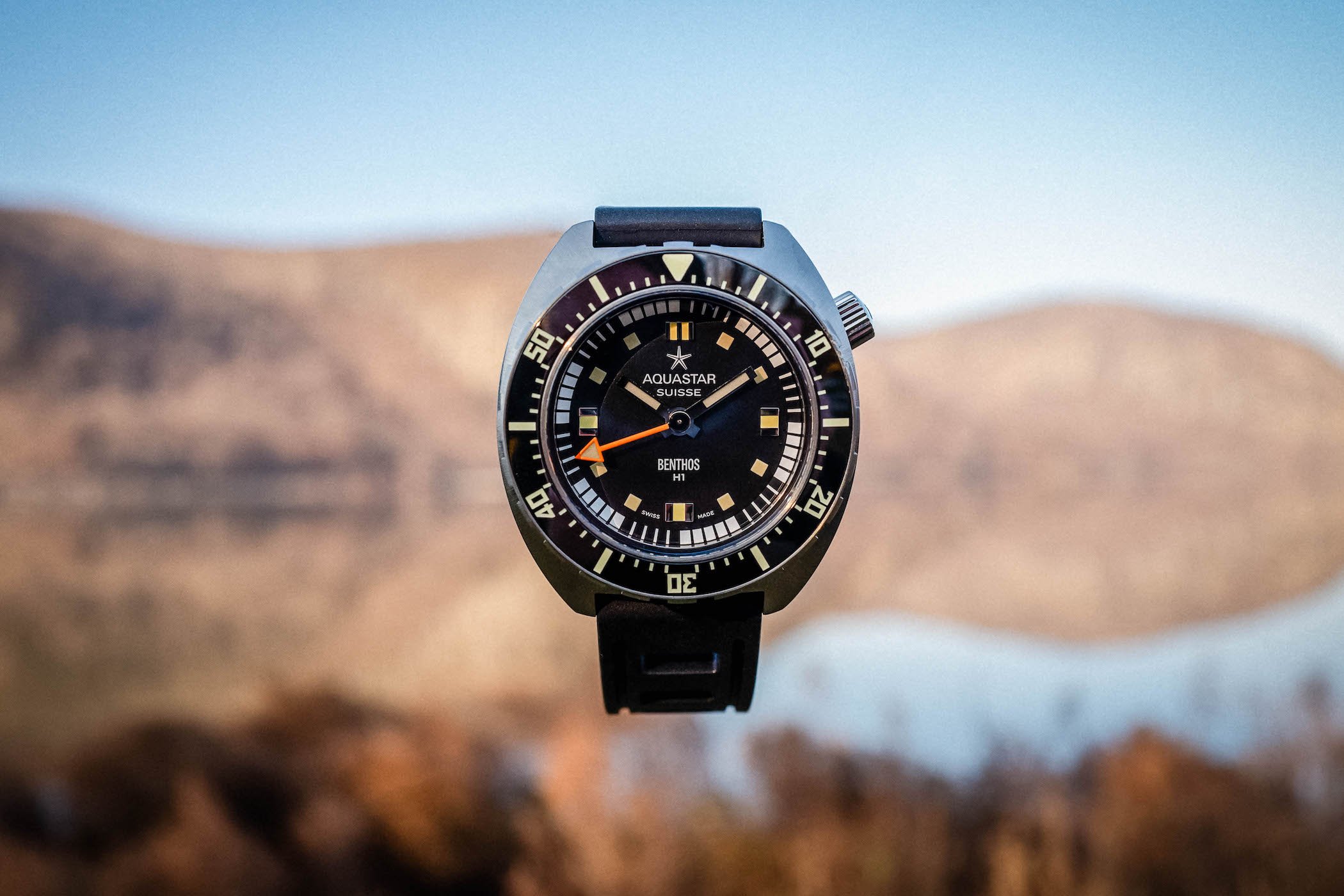 Hamtun Watches - H1: Grade 5 titanium automatic dive watch by Ross Davis —  Kickstarter