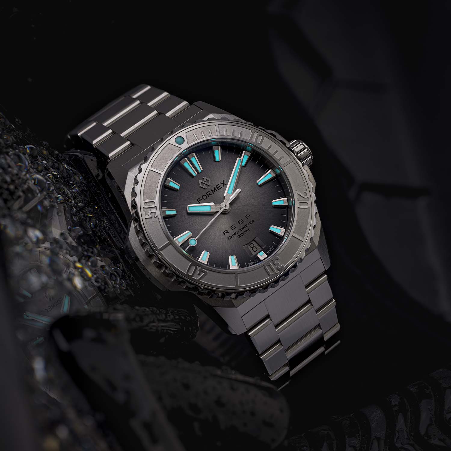 formex-reef-39-5mm-automatic-chronometer-cosc-300m-dive-watch-formex-baby-reef-smaller-case-6