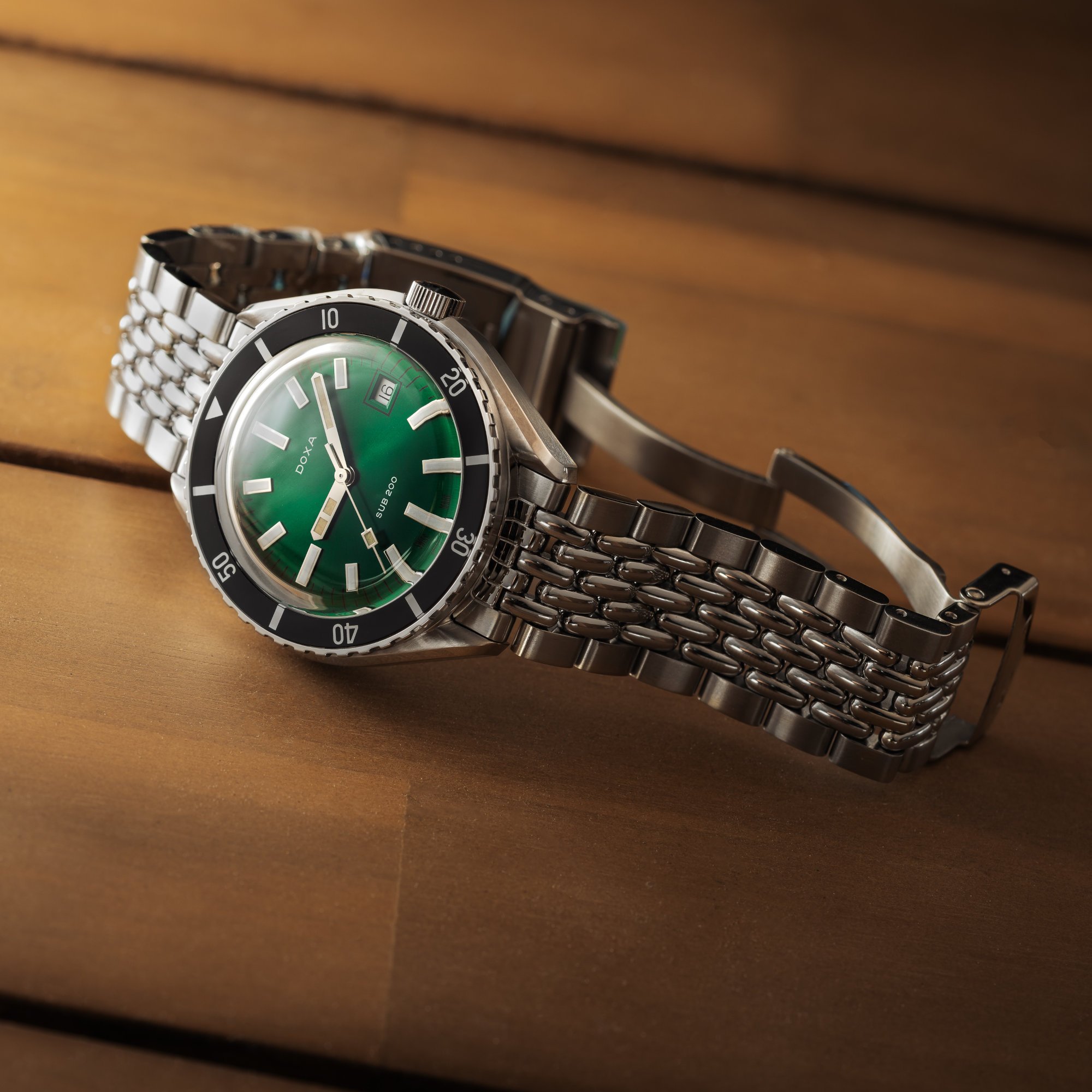 New Sea Emerald Green Doxa watches Doxa-Sea-Emerald-Green-Collection-SUB-200-1