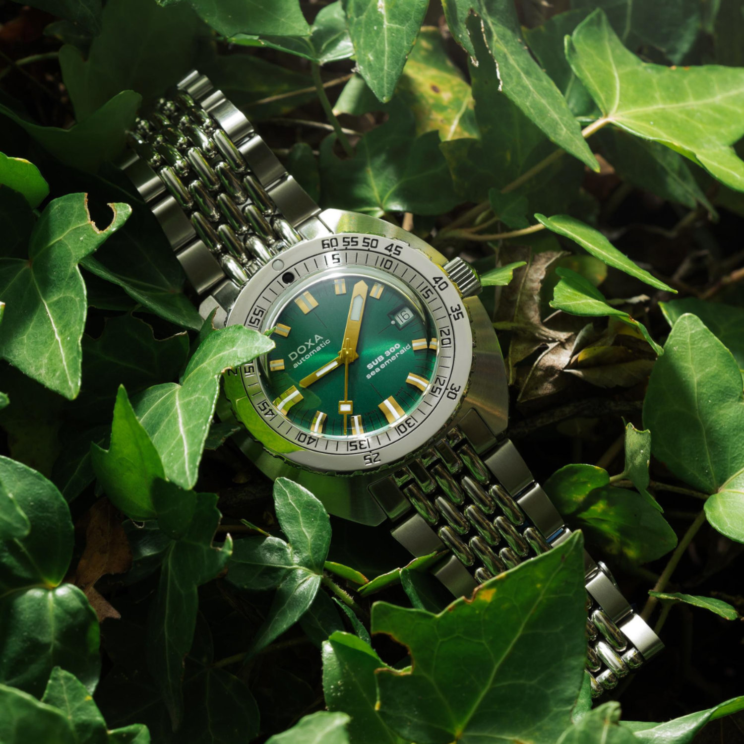 New Sea Emerald Green Doxa watches Doxa-Sea-Emerald-Green-Collection-SUB-300-1