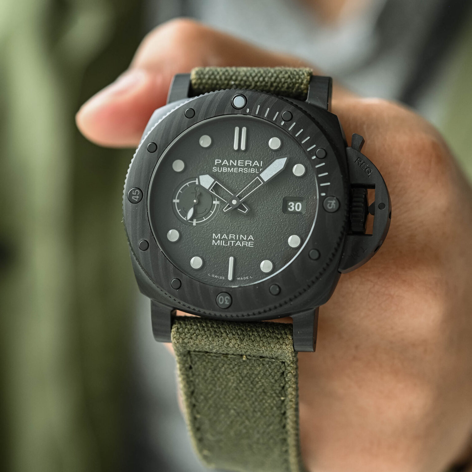 first-look-the-new-panerai-submersible-marina-militare-pam01697-and