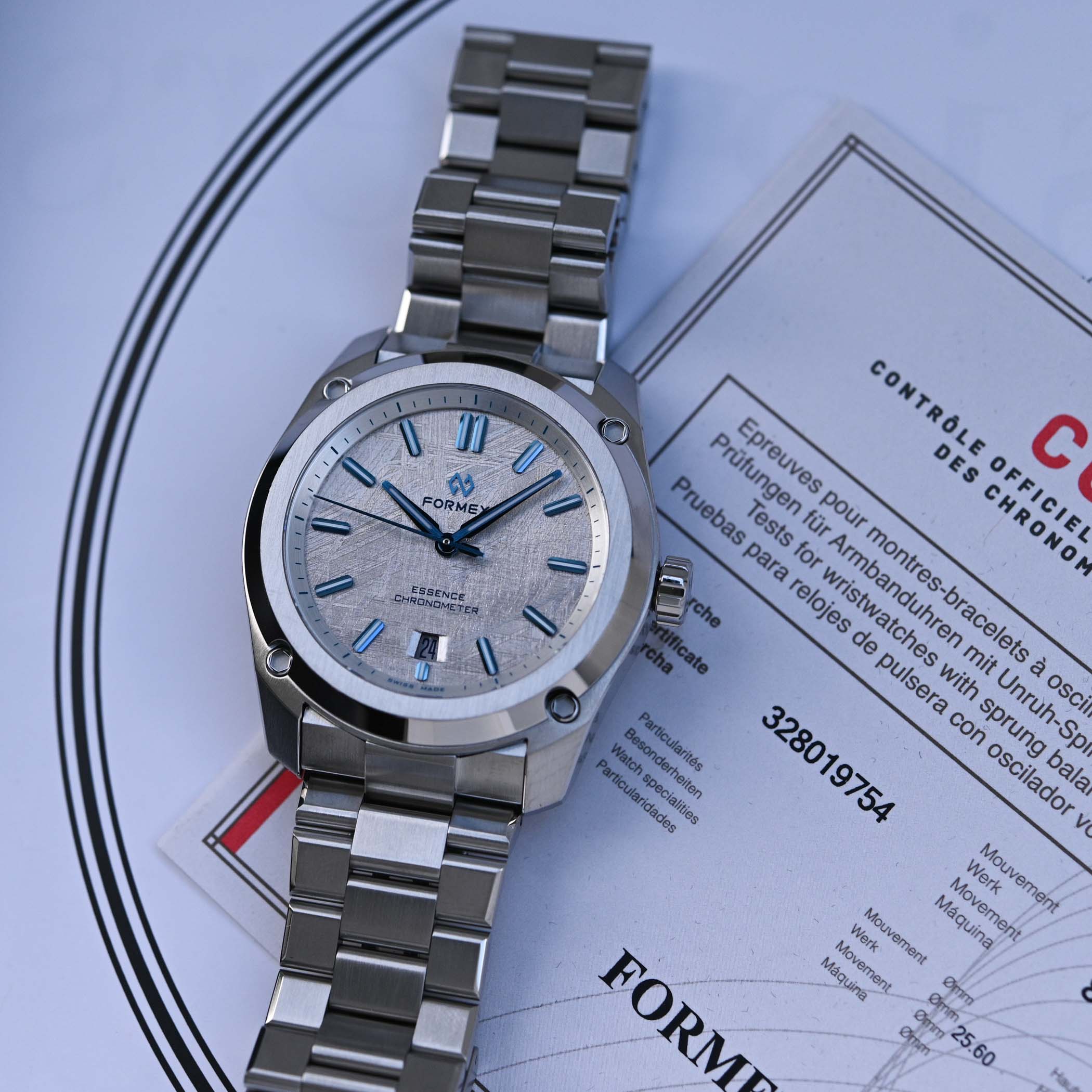 formex-essence-space-ghost-41mm-automatic-cosc-new-intermediate-size-new-micro-adjustment-clasp-review-6.jpg