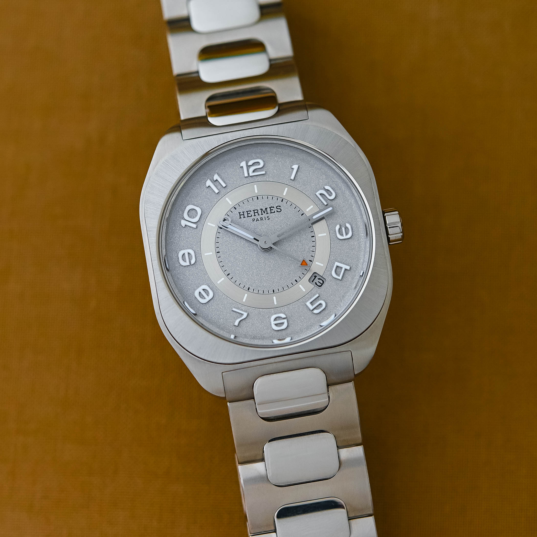 First Look: The Sporty-Chic Hermès H08 Returns in Titanium