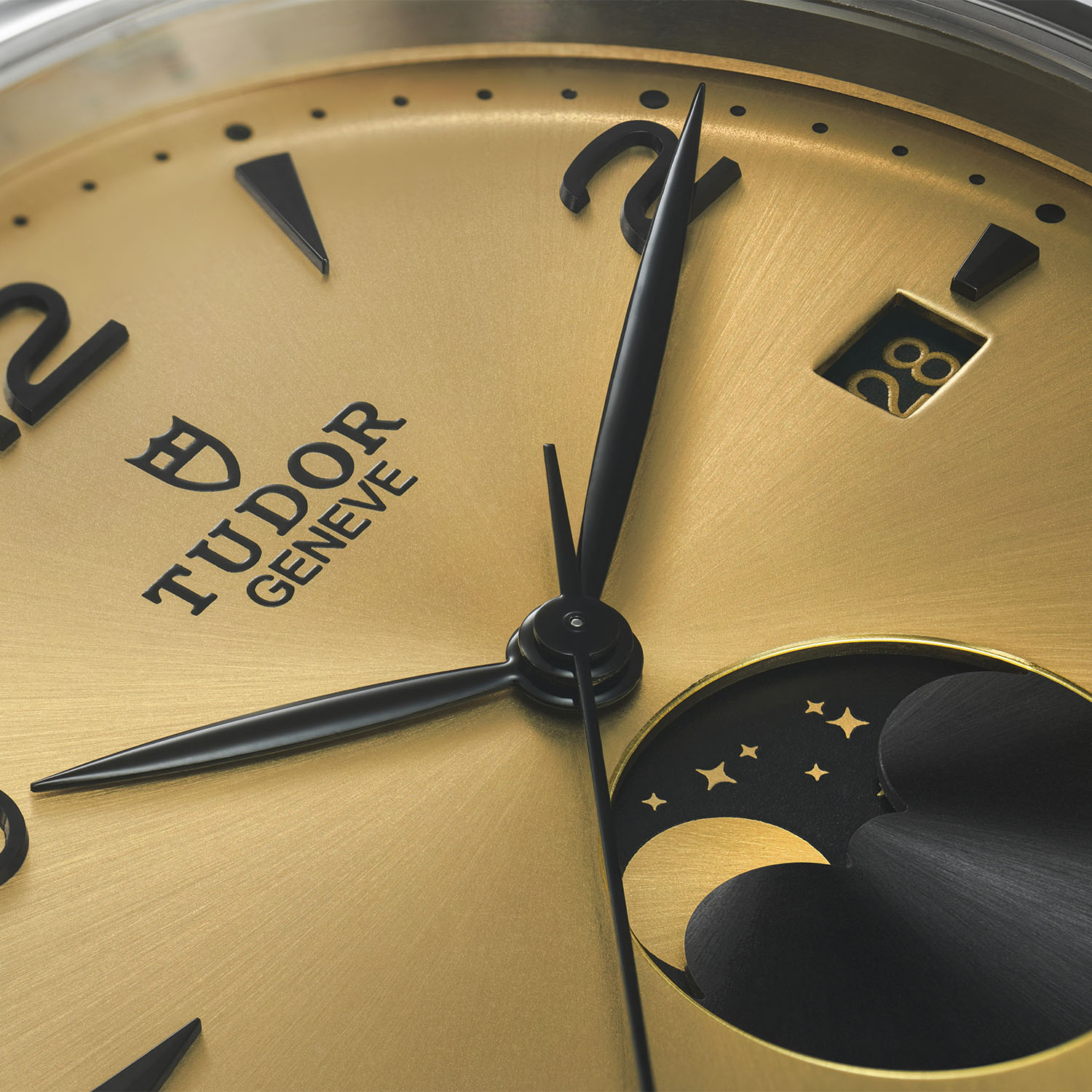 Tudor-1926-Luna-Moonphase-Sellita-3.jpg